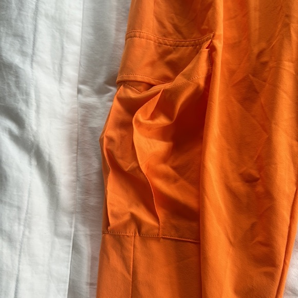 Orange Aritzia TNA Joggers - Picture 5 of 7